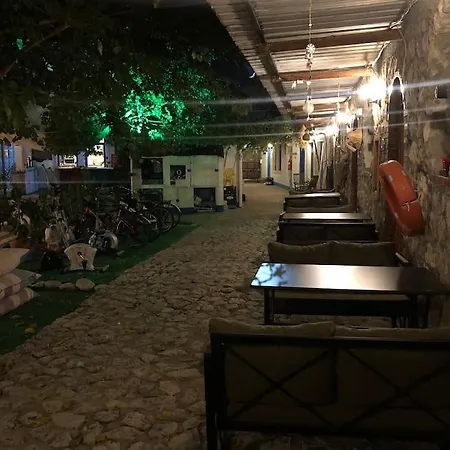 Zirkon Doga Butik Alojamento de Acomodação e Pequeno-almoço *