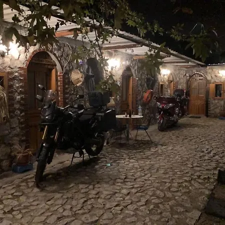 Zirkon Doga Butik * 페티예