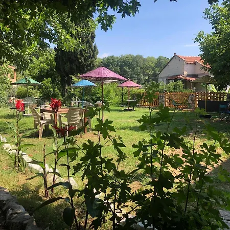 Сasa de vacaciones Zirkon Doga Butik *